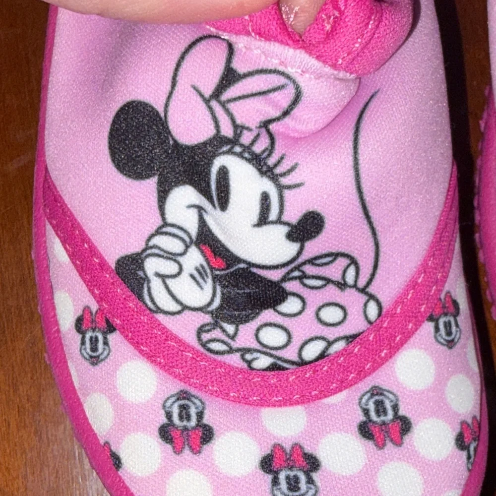 Disney Pink Minnie Mouse Water Shoes